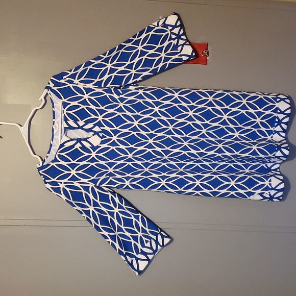 crown & ivy Dresses & Skirts - Crown & Ivy Midi Dress with 3/4 Sleeves Colors: Blue Dress with White/ Black Geo